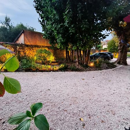 Chez Emma Et Louise - Maison Individuelle Avec Stationnement Gratuit Macon Bagian luar foto